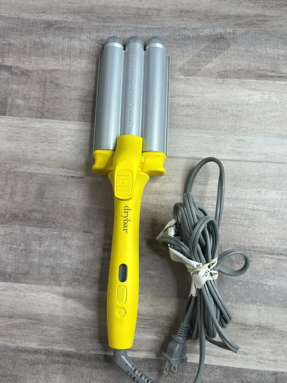 DRYBAR THE BEACH BENDER triple barrel waver yellow hair crimpers curlers